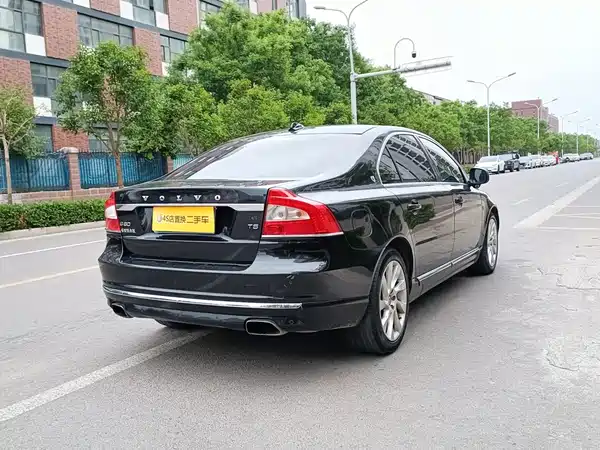 Volvo S80L 2015