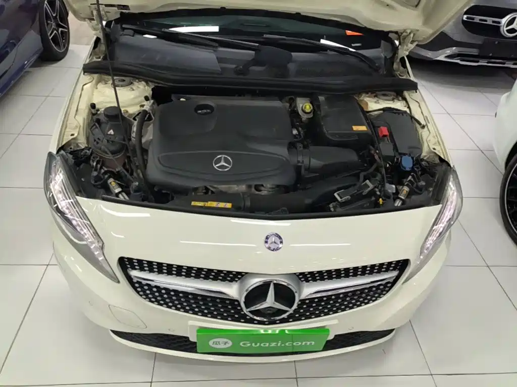 Mercedes-Benz A-Class 2015 — фото 20
