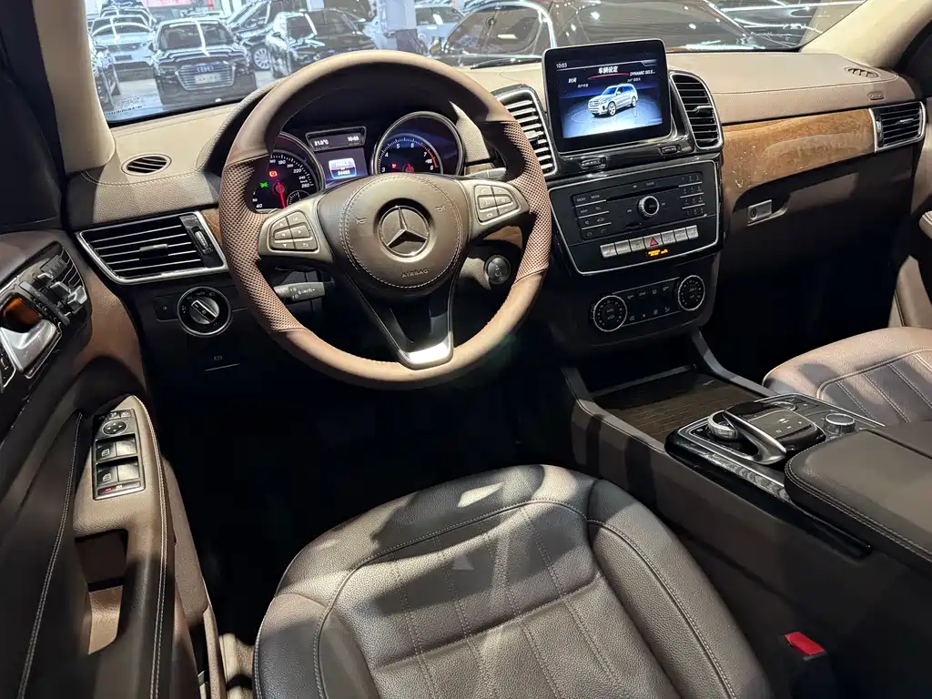 Mercedes-Benz GLS 2019 — фото 5