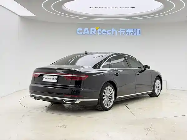 Audi A8 2022