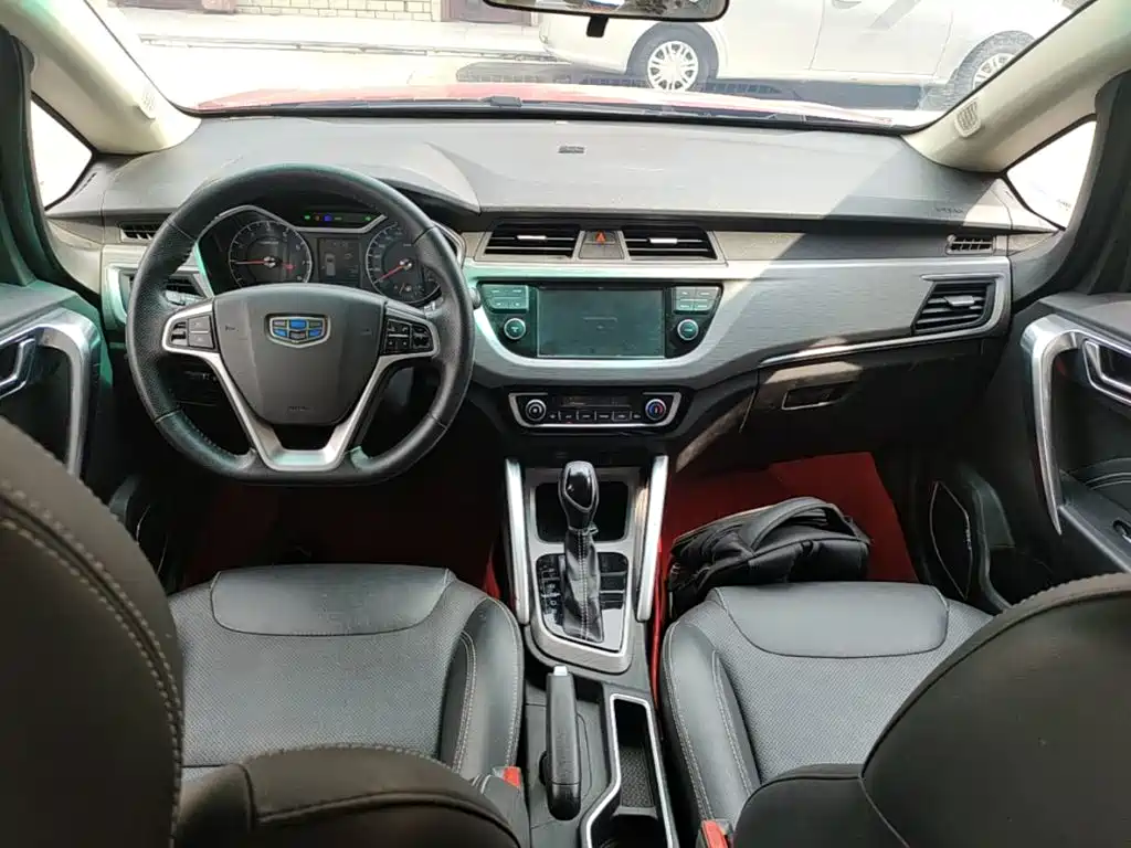 Geely Vision X3 2018 — фото 10