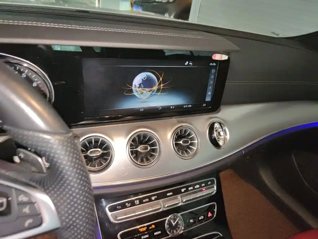 Mercedes-Benz E-Class 2018