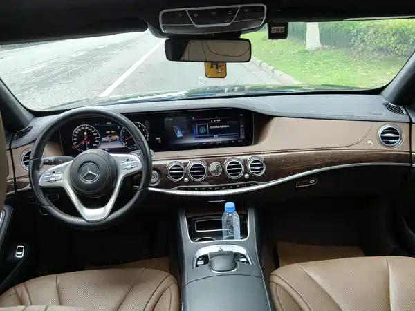 Mercedes-Benz S-Class 2020