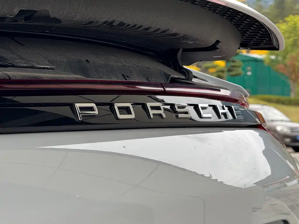 Porsche Panamera 2018 — фото 8