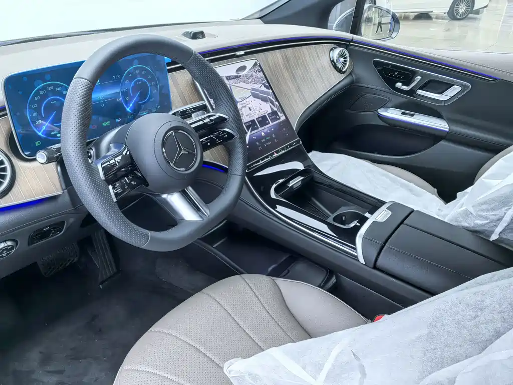 Mercedes-Benz EQE 2025 — фото 10