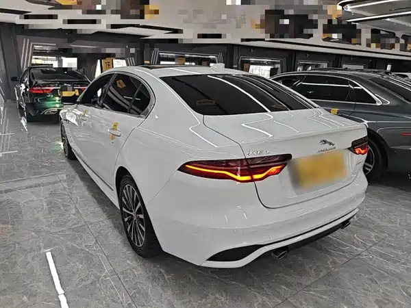 Jaguar XEL 2020