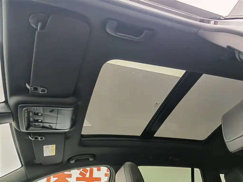 Cadillac XT6 2022 — фото 14