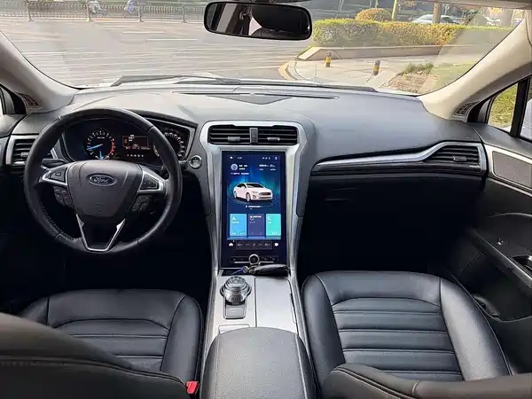 Ford Mondeo 2021