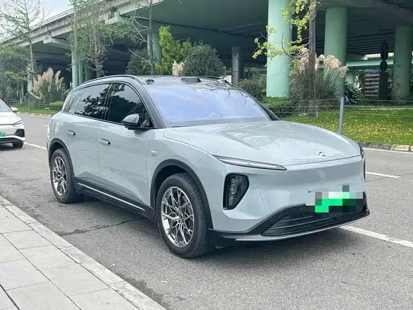 NIO ES6 2025