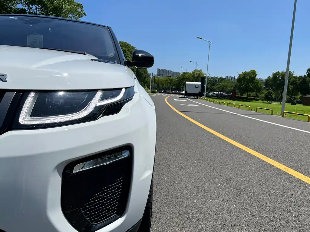 Land Rover Range Rover Evoque 2018 — фото 7