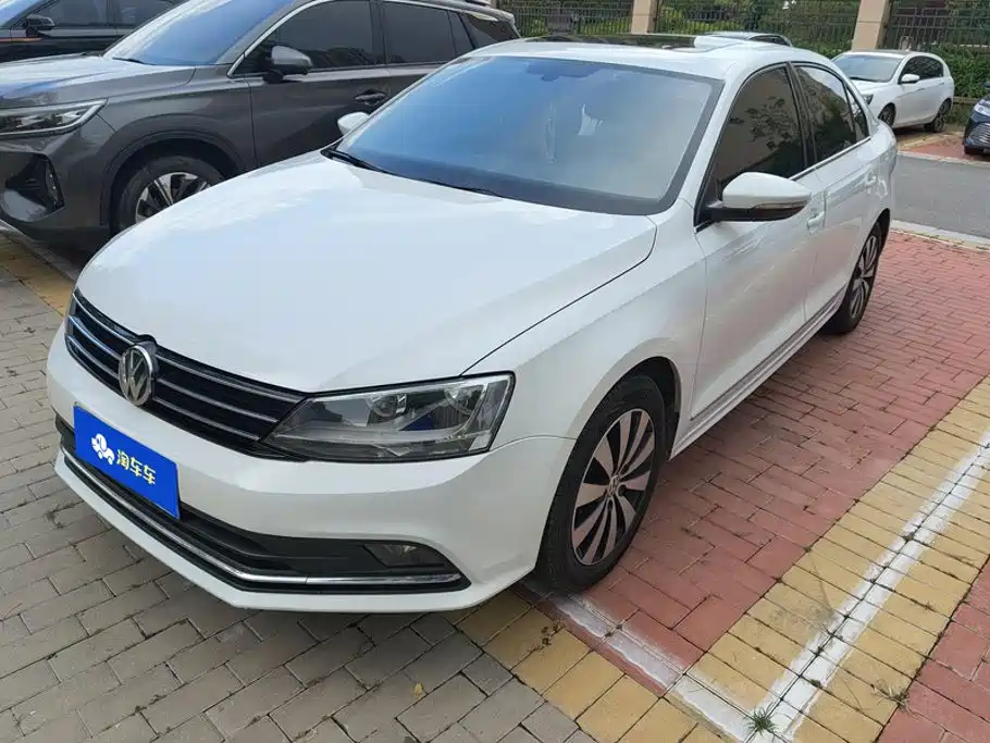 Volkswagen Sagitar 2019