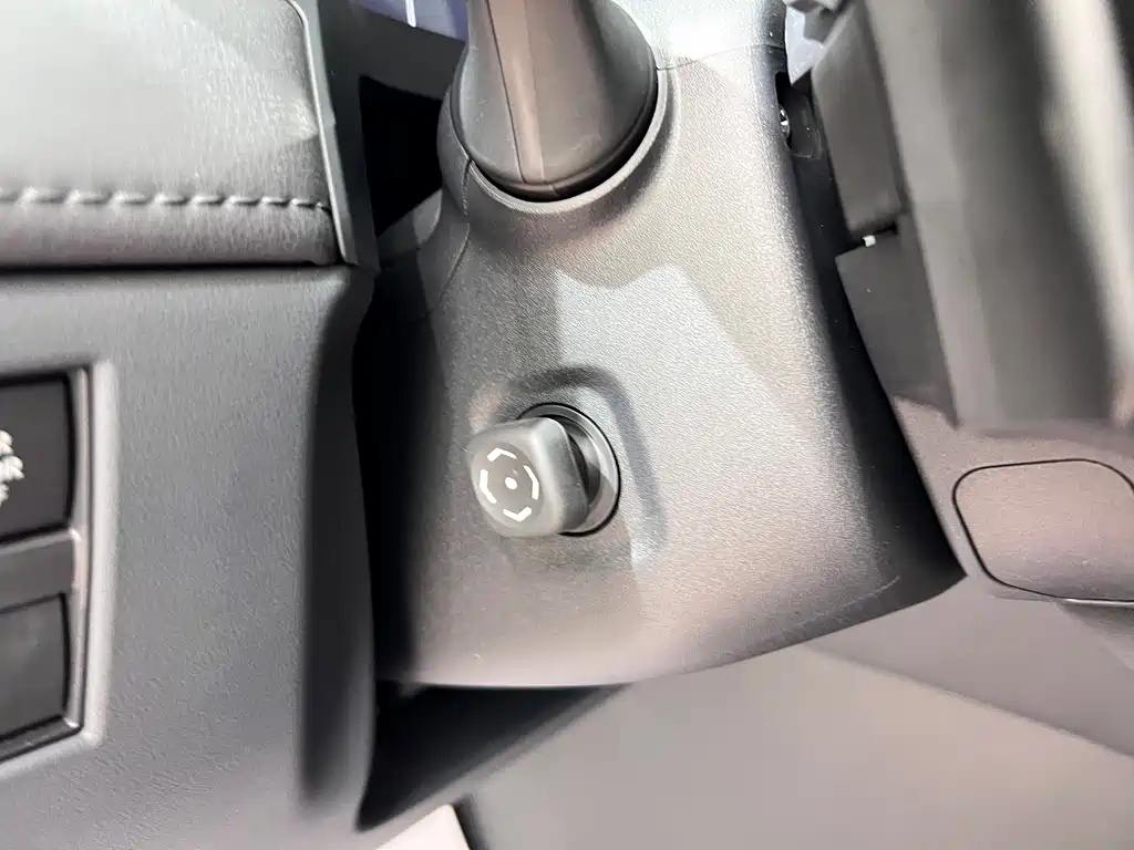 Toyota Vellfire 2024 — фото 17