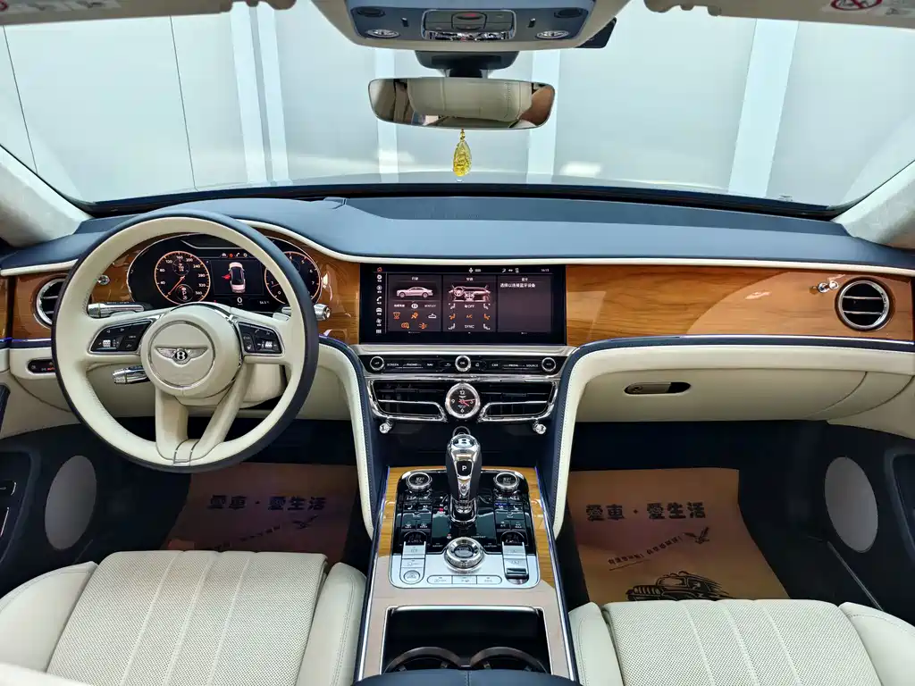 Bentley Flying Spur 2021 — фото 8