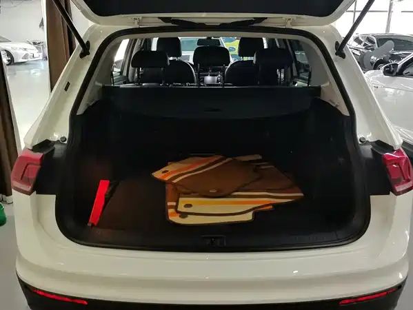 Volkswagen Tiguan L 2020