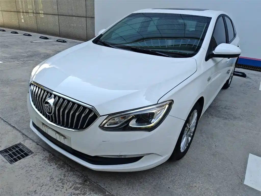 Buick Excelle 2016 — фото 1