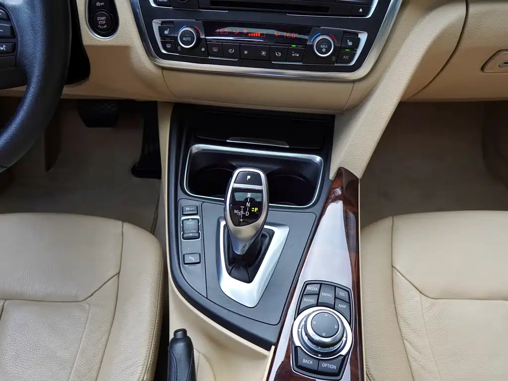 BMW 3 Series 2013 — фото 10