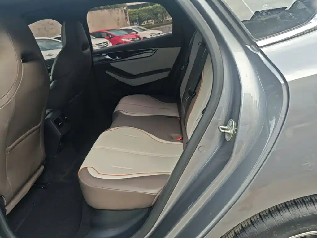 BYD Qin PLUS 2023 — фото 17