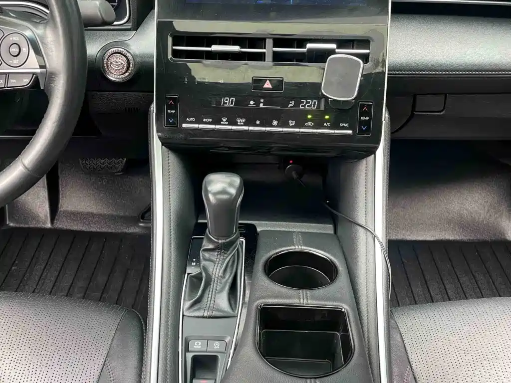 Toyota Avalon 2023 — фото 12