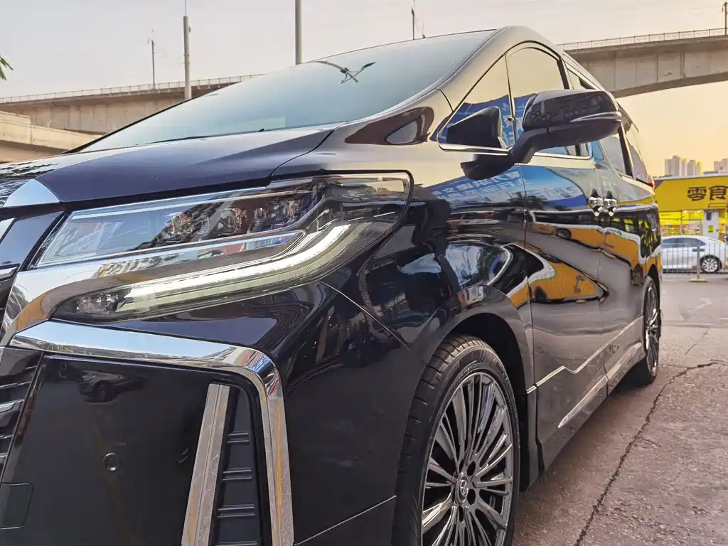 Toyota Alphard 2016 — фото 11