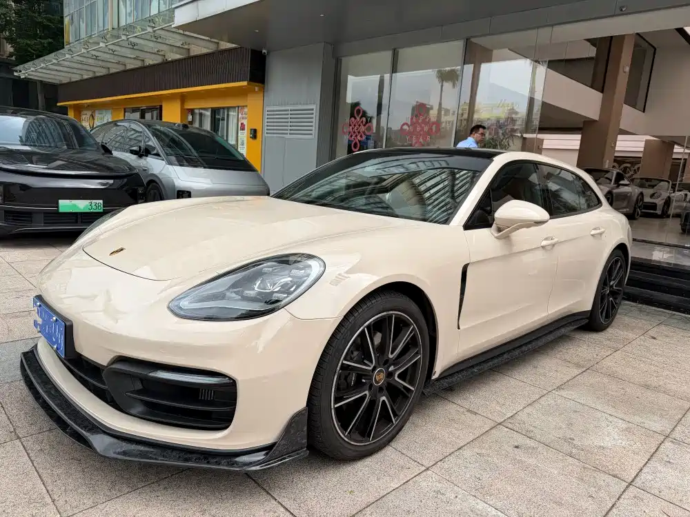 Porsche Panamera 2022