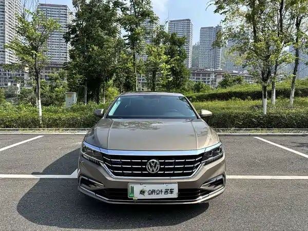 Volkswagen Passat Plug-In Hybrid 2019