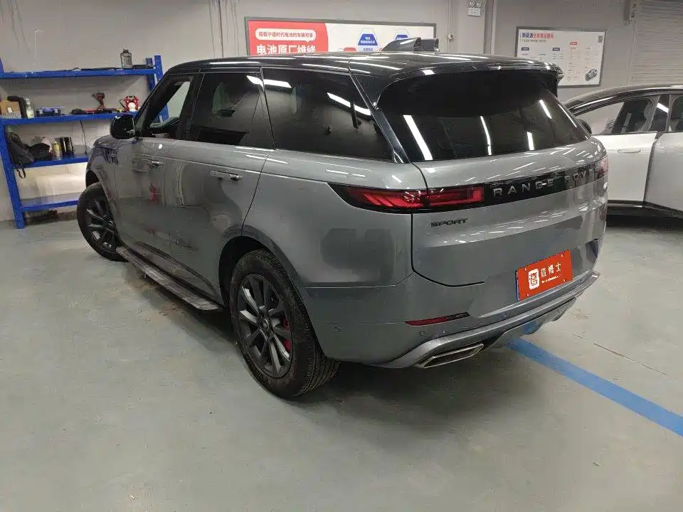 Land Rover Range Rover Sport 2024 — фото 3