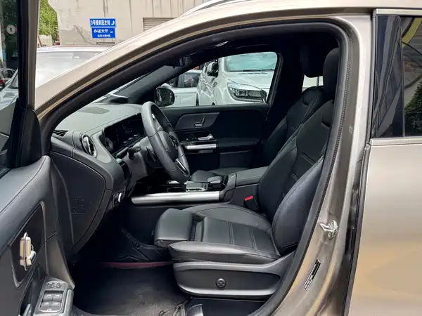 Mercedes-Benz GLA 2023