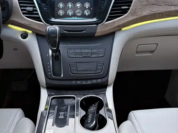 Buick GL8 2018