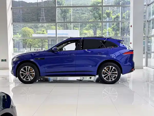 Jaguar F-PACE 2019