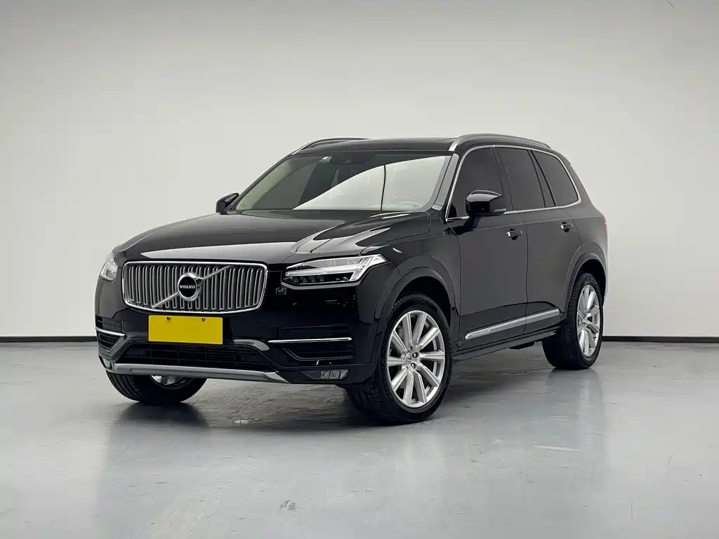 Volvo XC90 2019 — фото 1