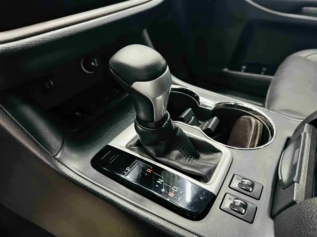 Toyota Highlander 2016 — фото 16