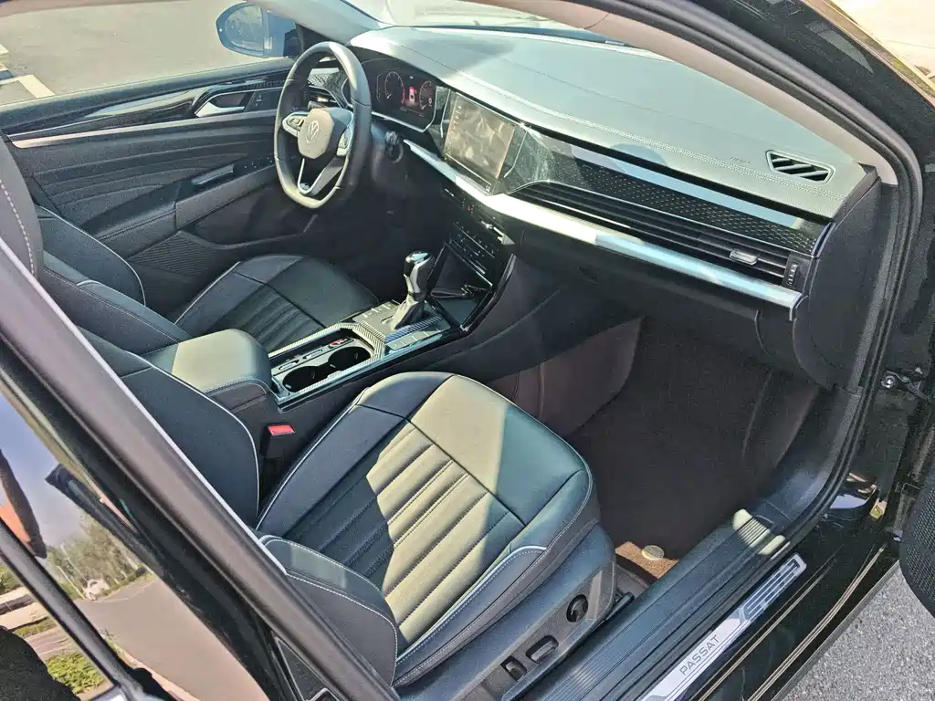 Volkswagen Passat 2022 — фото 15