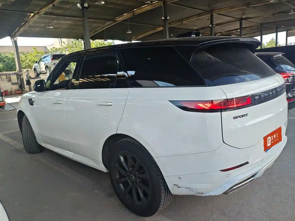 Land Rover Range Rover Sport 2023 — фото 6