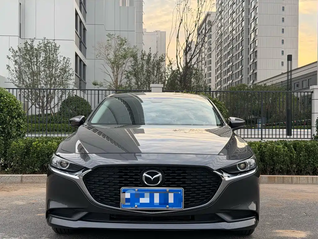 Mazda 3 Axela 2022