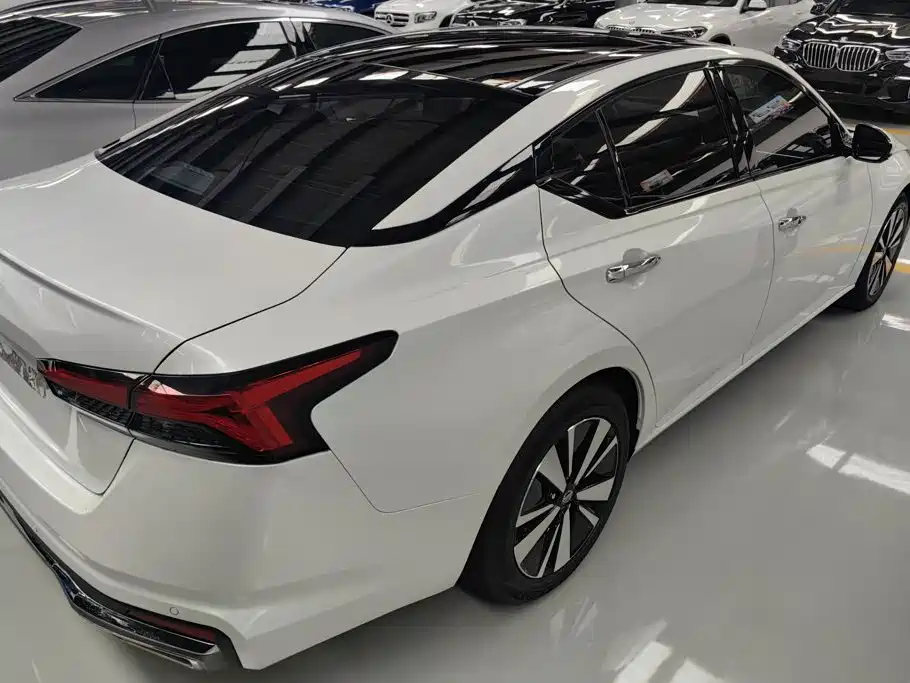 Nissan Teana 2025