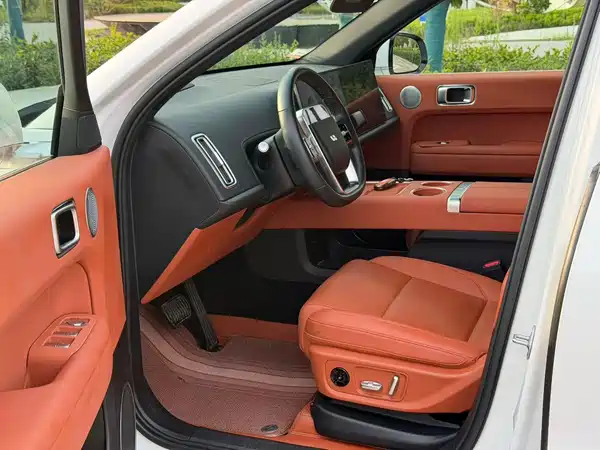 Li Auto L6 2024