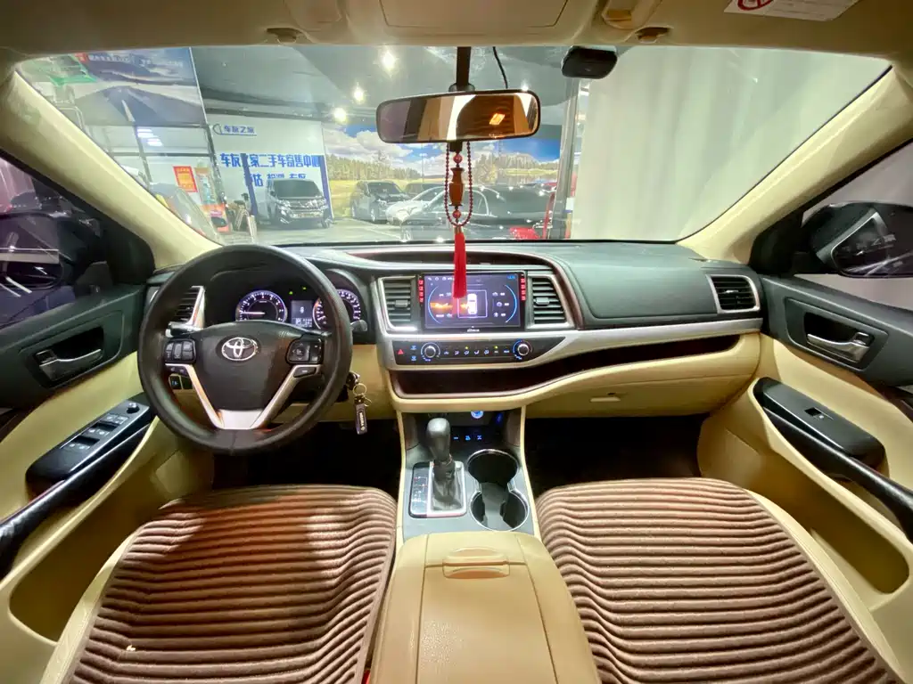 Toyota Highlander 2016 — фото 13