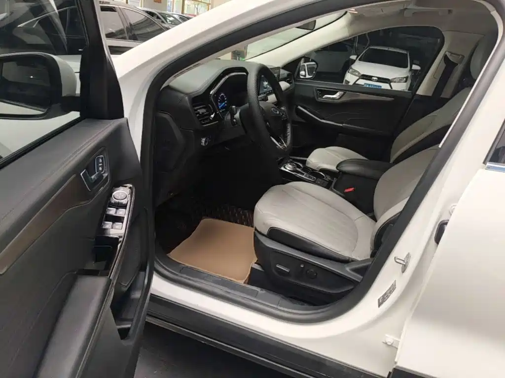 Ford Edge 2021 — фото 16