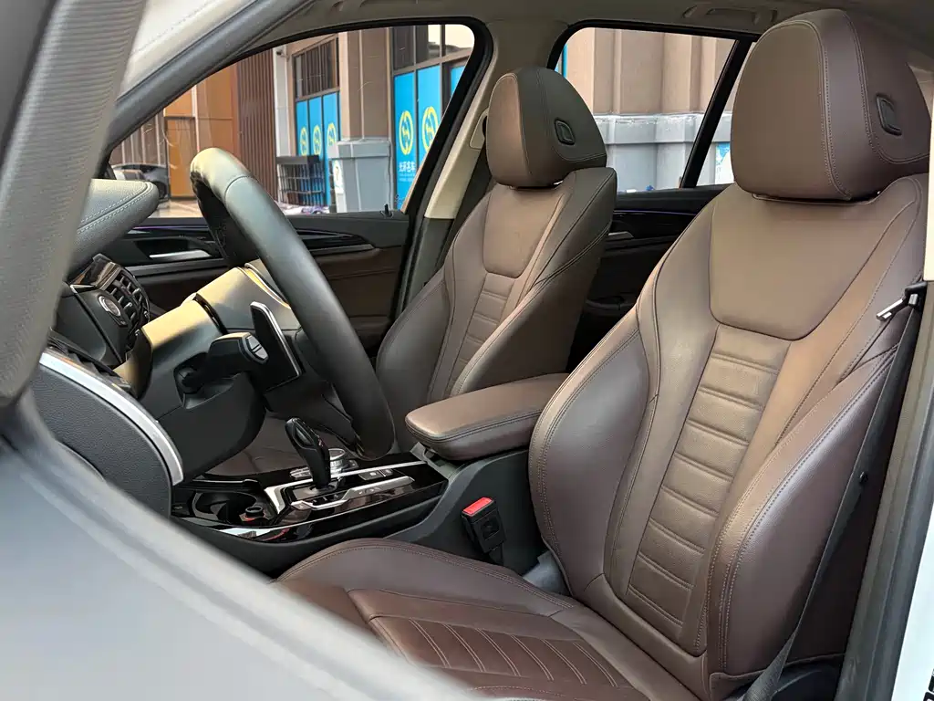 BMW X3 2019 — фото 11