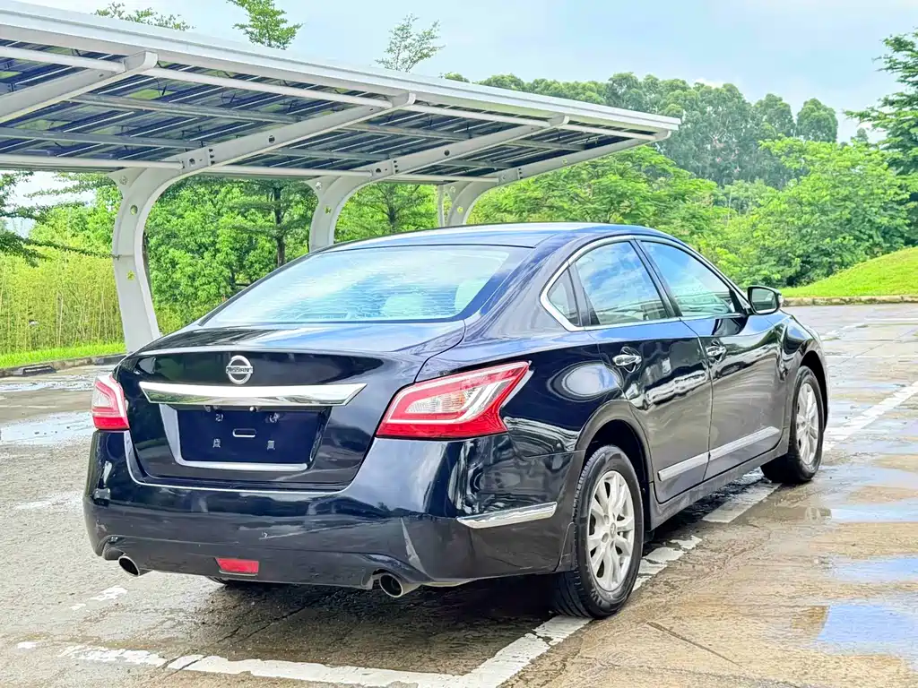 Nissan Teana 2015