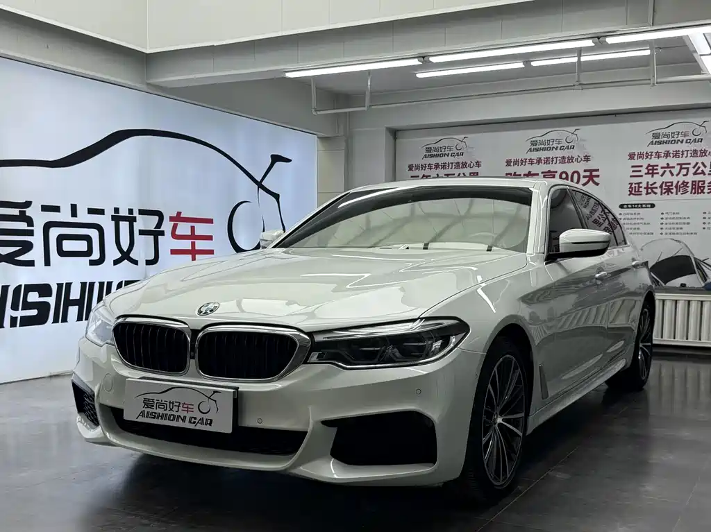 BMW 5 Series 2020 — фото 1