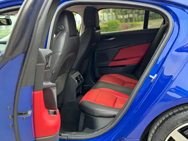 Jaguar XE 2017