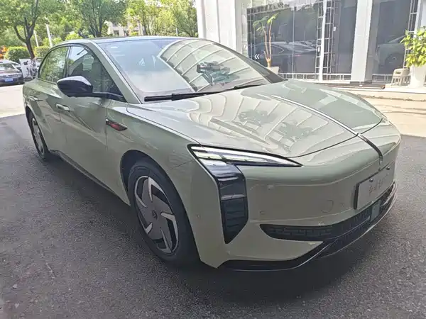 Hongqi EH7 2026