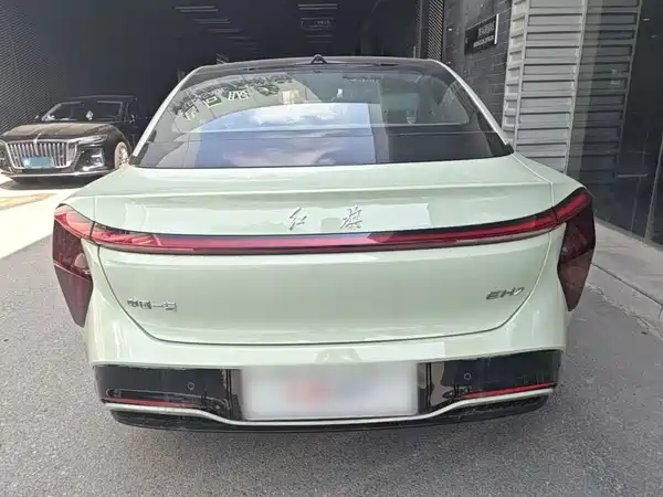 Hongqi EH7 2026