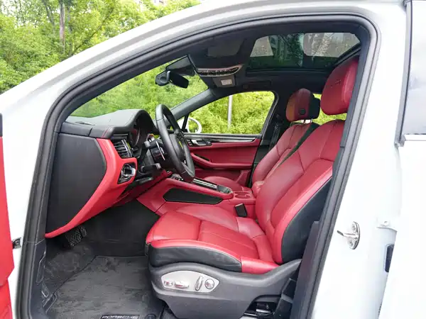 Porsche Macan 2024