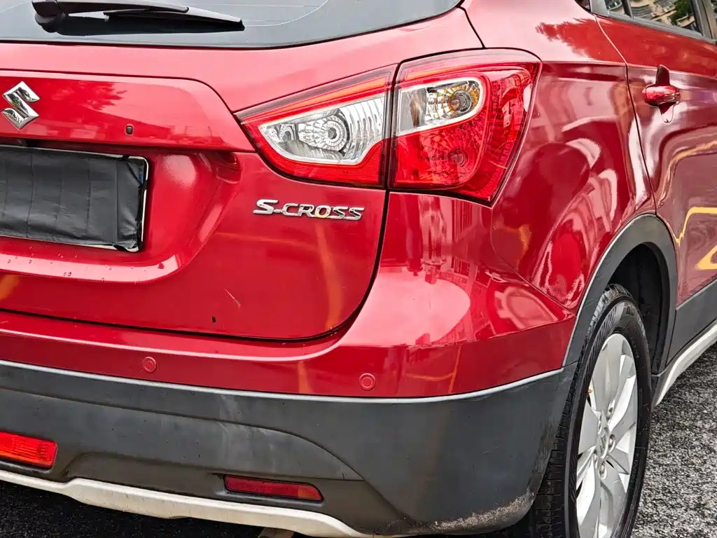 Suzuki S-Cross 2015 — фото 10