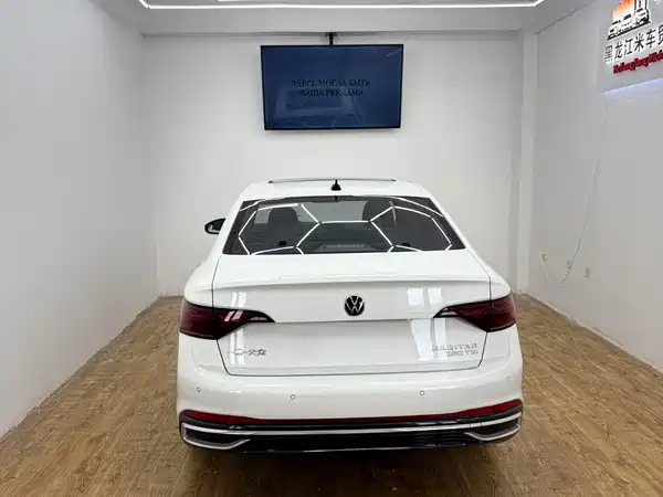 Volkswagen Sagitar 2022