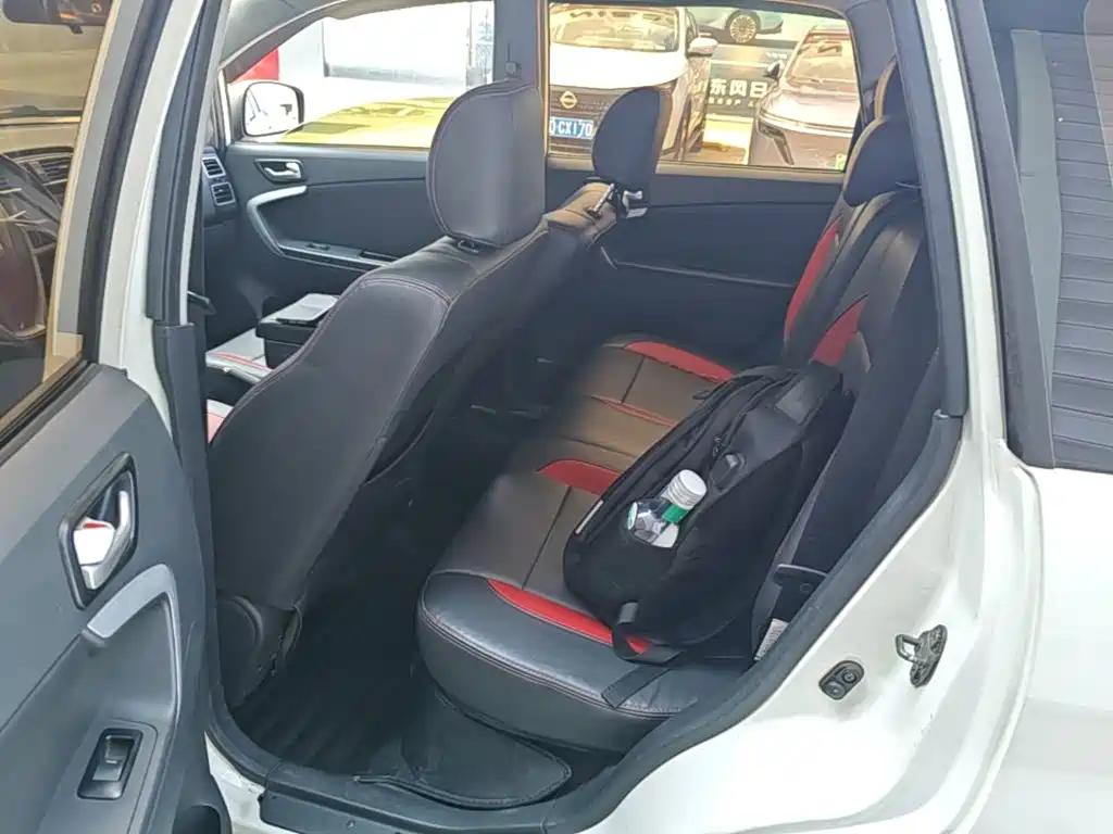 Suzuki Liana A6 2015 — фото 17