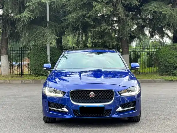 Jaguar XE 2017