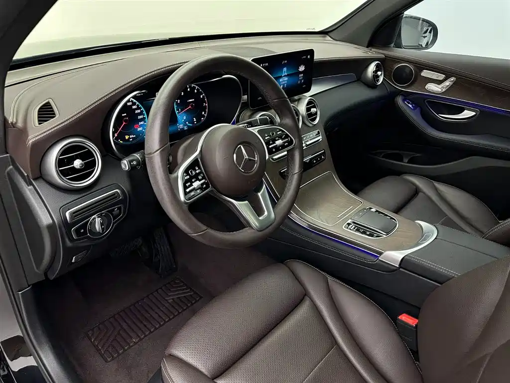 Mercedes-Benz GLC 2020 — фото 16